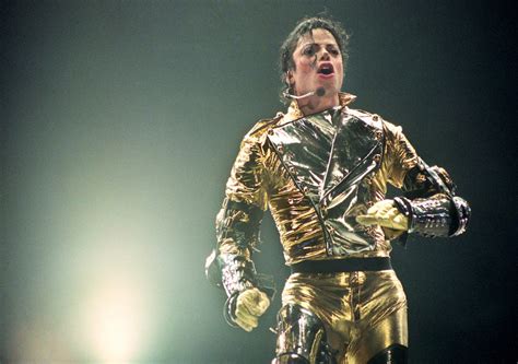 Michael Jackson's Magic: A Masterclass in Showmanship